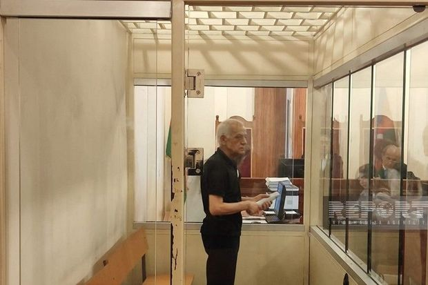 Şirkət rəhbəri 1,5 milyon manatlıq dələduzluqda təqsirləndirilir - MƏHKƏMƏ