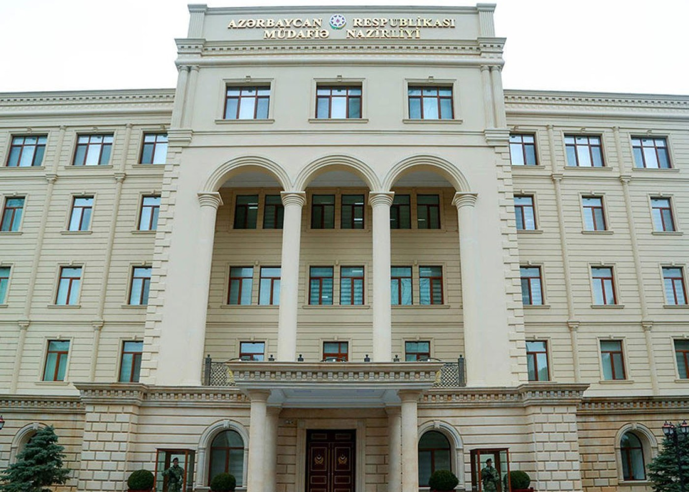 Azərbaycan Ordusu yalnız legitim hərbi hədəfləri atəşə tutur