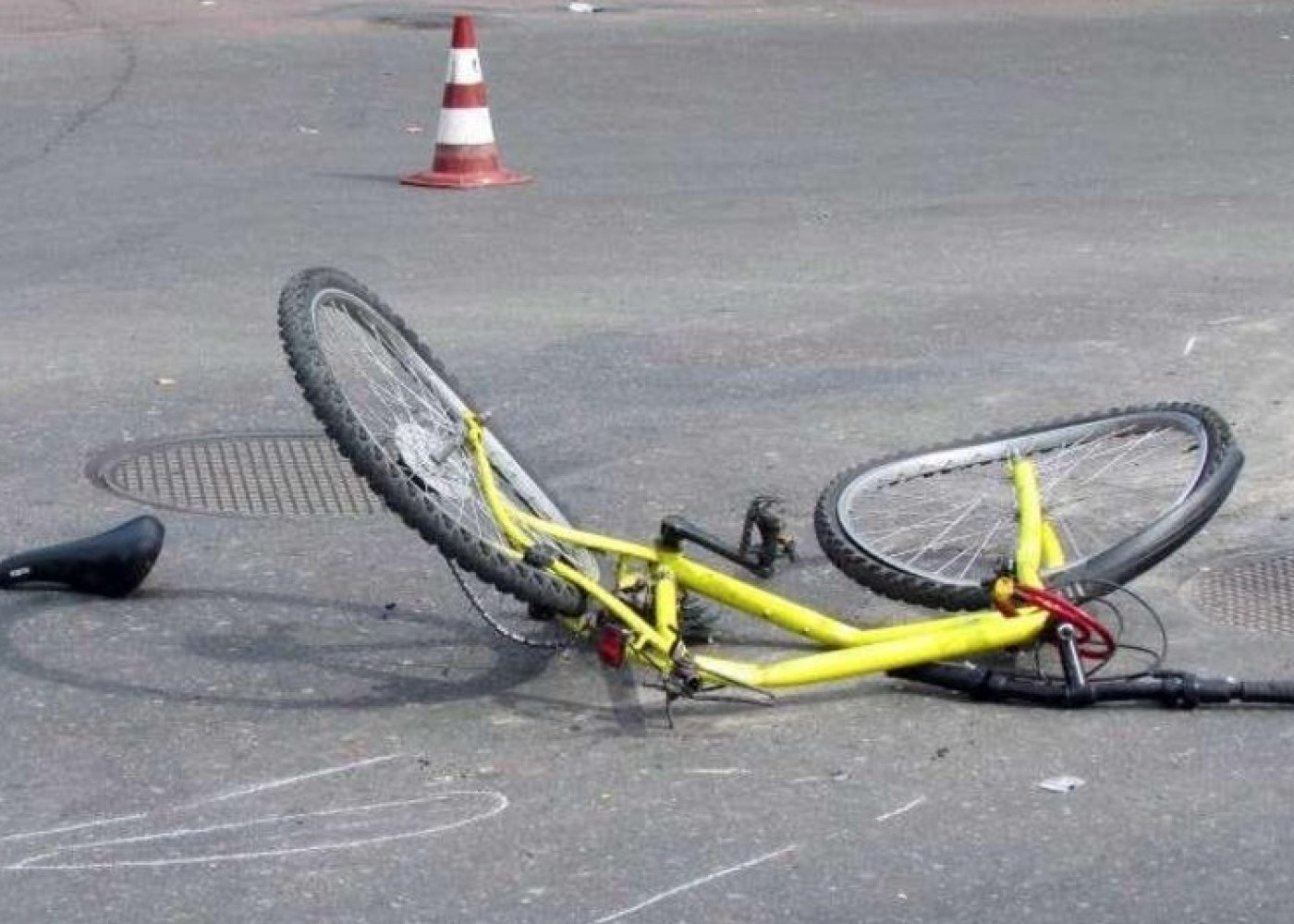 Yük maşını 13 yaşlı velosipedçini vurub ÖLDÜRDÜ