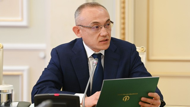 Qazaxıstan Milli Bankının rəhbəri işdən çıxarıldı