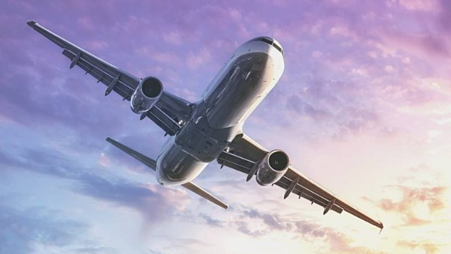 Gürcüstan aviaşirkəti Bakıya ilk reysini həyata keçirdi