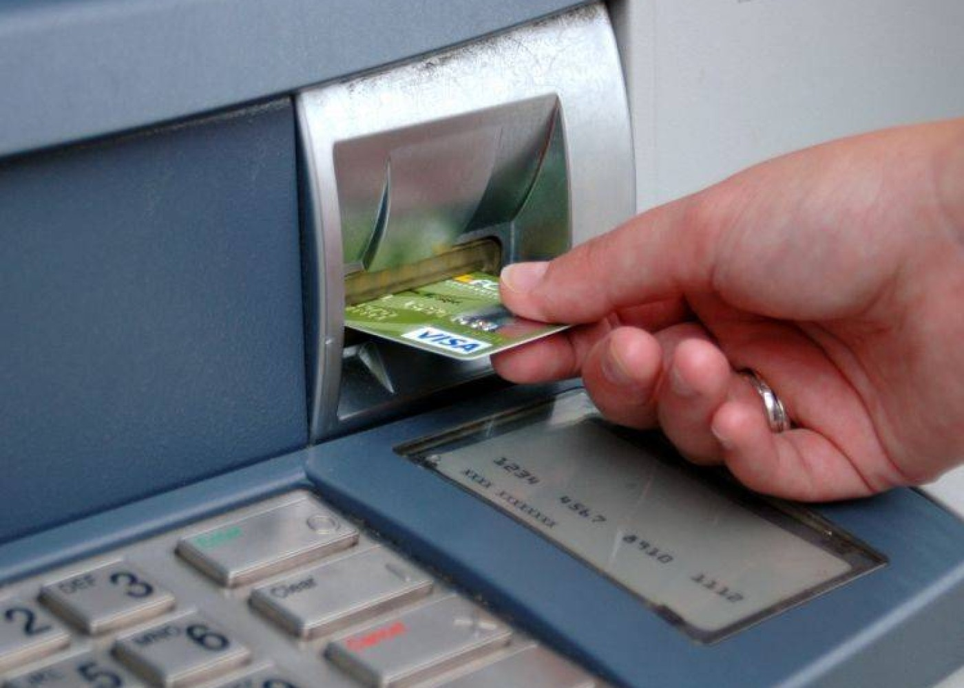 Bank kartlarından oğurluq edənlər tutuldu