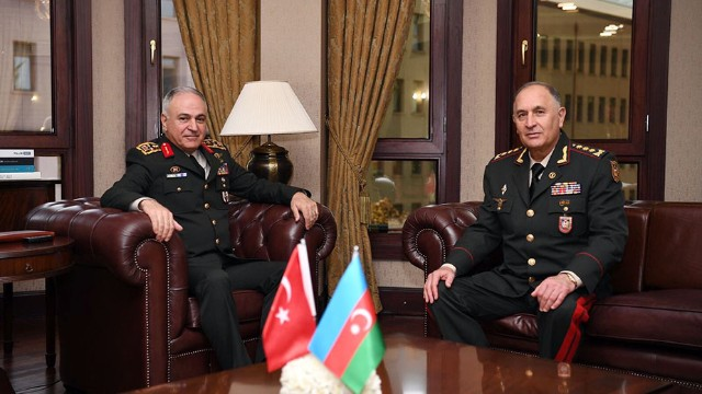 Yaşar Gülər Azərbaycan Ordusunun Baş Qərargah rəisini qəbul etdi