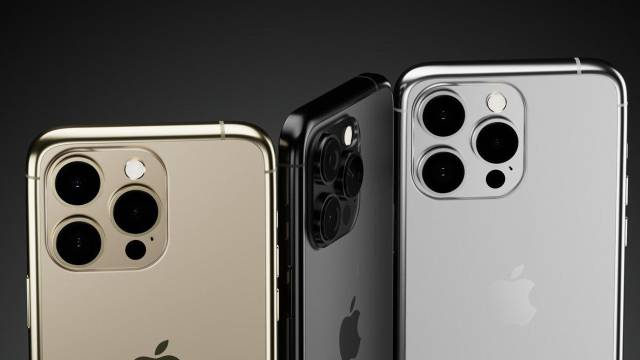 Sabah iPhone 15 təqdim olunacaq