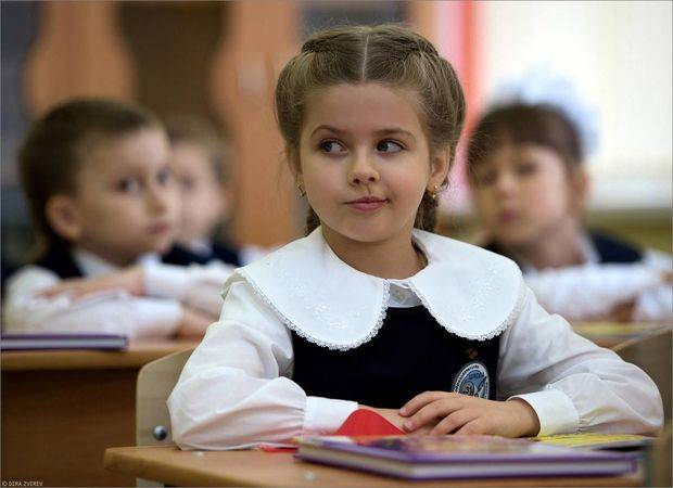 Bu il məktəblərin rus bölməsinə müraciət azalıb - RƏSMİ