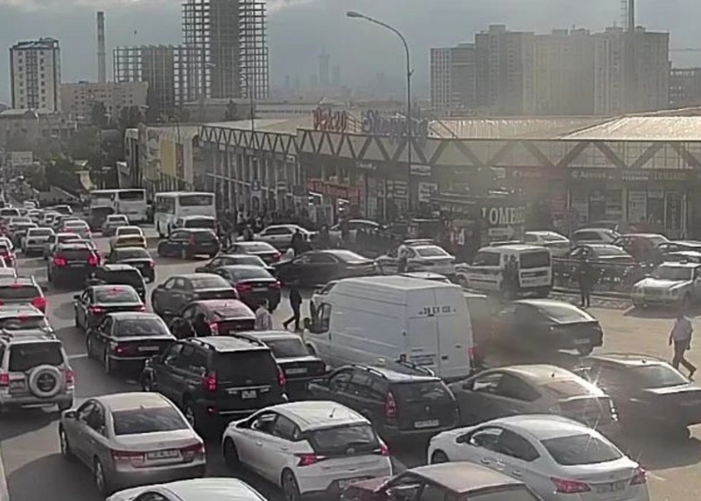 Bakının bu yollarında tıxac var