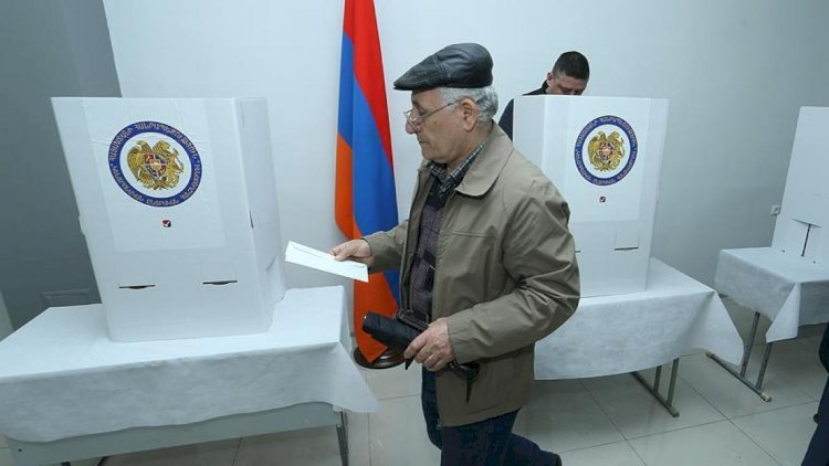 İrəvanda seçkilər: Ciddi saxtakarlıq olub İrəvanda seçkilər: Ciddi saxtakarlıq olub