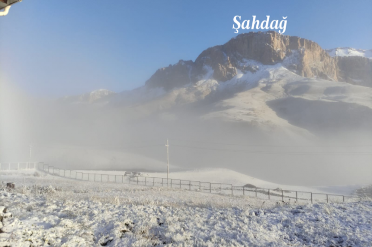 Şahdağa bu hündürlükdə qar yağıb - FAKTİKİ HAVA Şahdağa bu hündürlükdə qar yağıb - FAKTİKİ HAVA