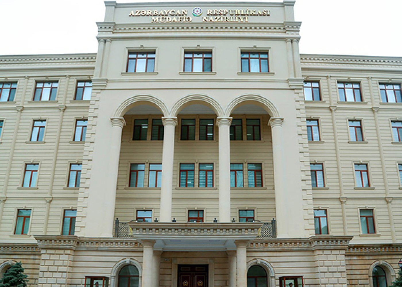 "Bu məlumatlar tamamilə yalandır" - Müdafiə Nazirliyi "Bu məlumatlar tamamilə yalandır" - Müdafiə Nazirliyi