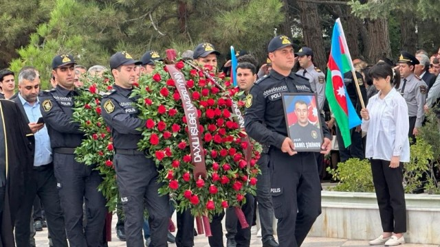 Sumqayıtda şəhid polislərlə vida mərasimi keçirilir