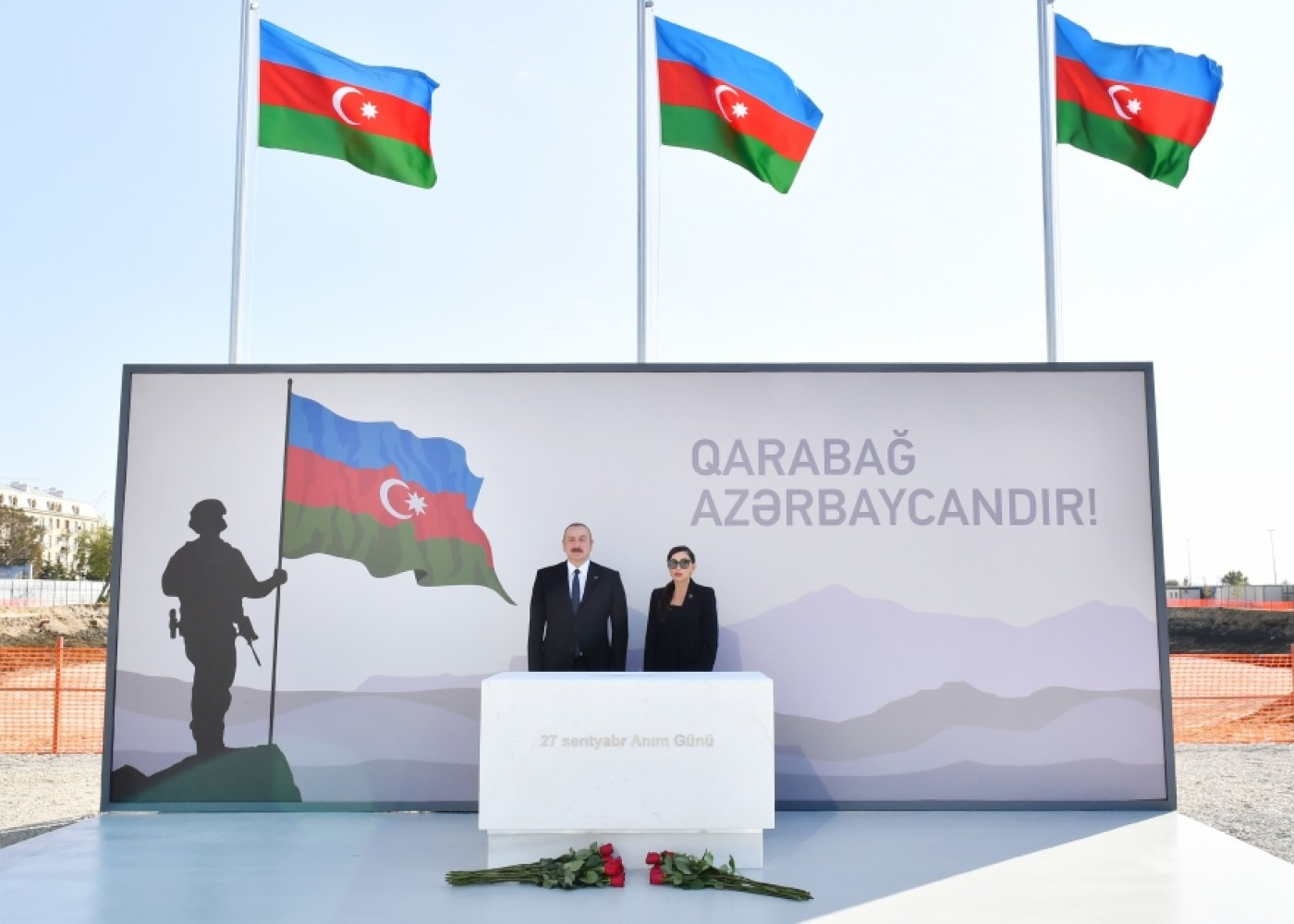 Prezident və birinci xanım Zəfər parkında olublar - FOTOLAR