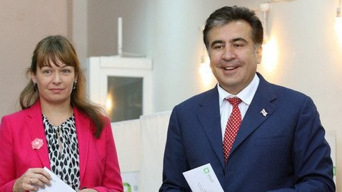 Keçmiş xanımı iki il sonra Saakaşvilini ziyarət etdi - FOTOLAR