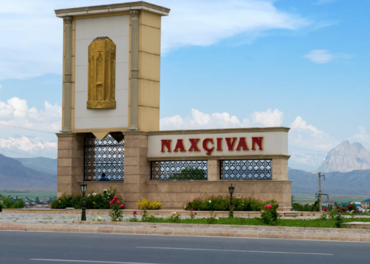 Naxçıvanda vəzifəli şəxslər işdən çıxarıldı