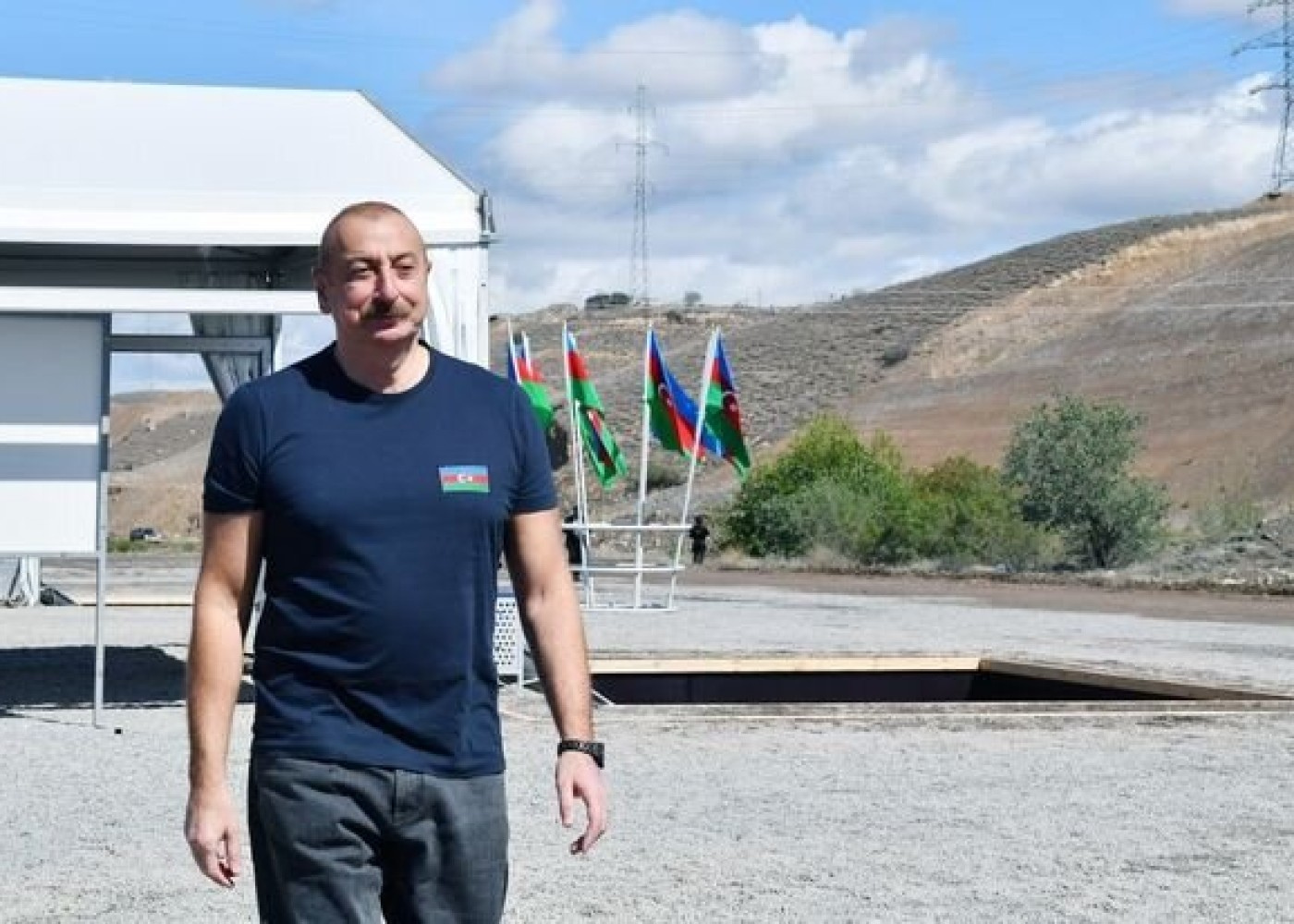 Prezident Zəngilanda üç yaşayış kompleksinin və uşaq bağçasının təməllərini qoyub
