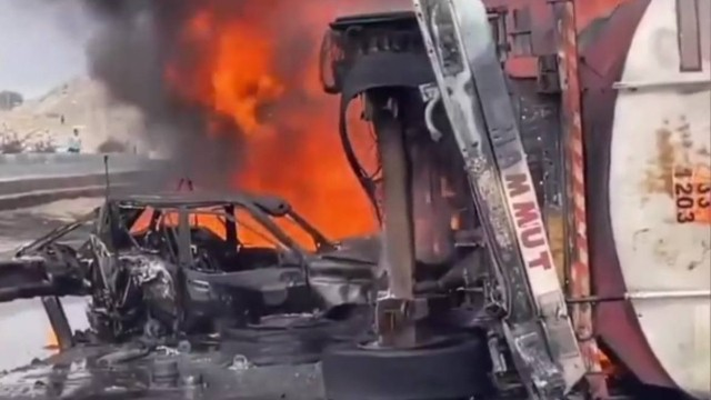 Təbrizdə yanacaqdaşıyan avtomobil aşıb, ölən və xəsarət alanlar var