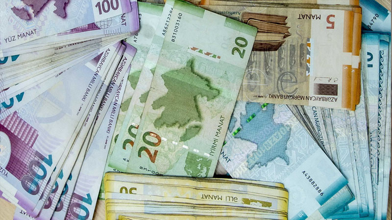 Vətəndaşın işə düzəltmək adı ilə 77 minini aldı, istintaq zamanı öldü