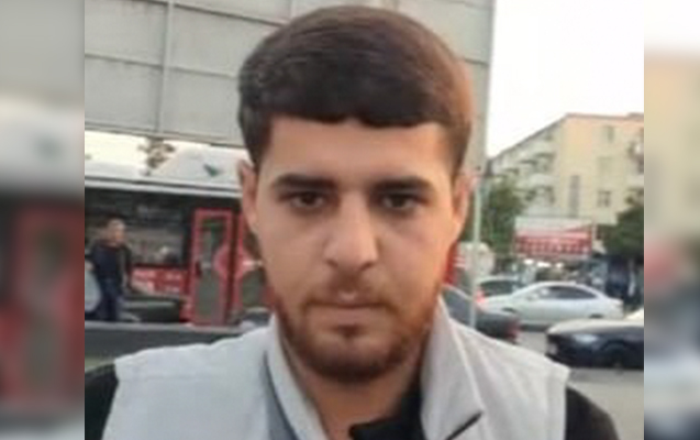 Metronun qarşısında corab satdığı deyilən qazi haqda - Açıqlama