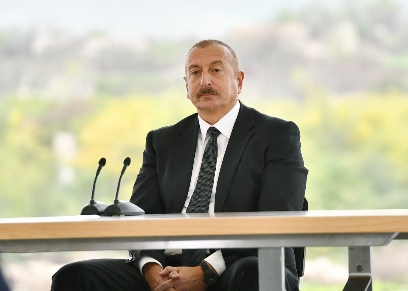 Prezident Qarabağın erməni sakinləri üçün görülən işlərdən DANIŞDI Prezident Qarabağın erməni sakinləri üçün görülən işlərdən DANIŞDI