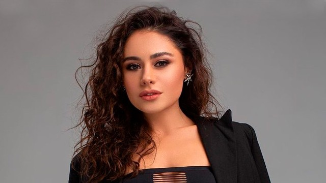 Samirə Əfəndi ailəsi ilə birlikdə İsraildən çıxdı - FOTO