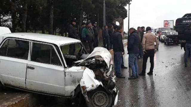 Zaqatalada avtomobillər toqquşdu - Yaralılar var