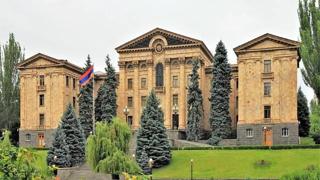 Ermənistanda Roma statutu qüvvəyə mindi