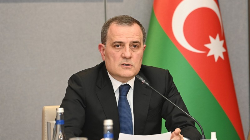 Ceyhun Bayramov Tehrana gedir