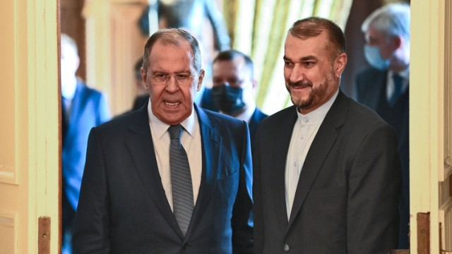 Lavrov "3+3" formatında görüş çərçivəsində Abdullahianla görüşdü