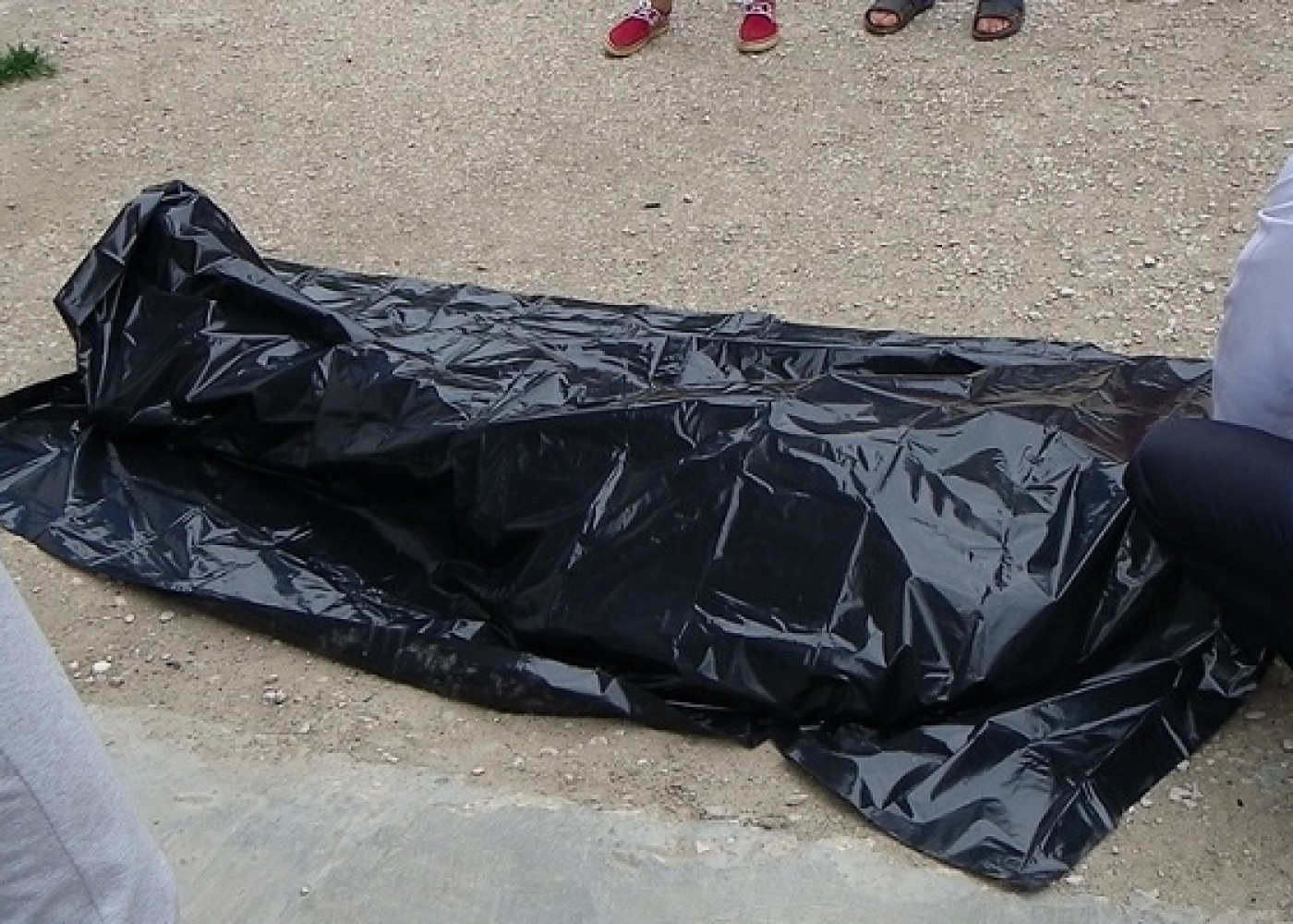Tanışı ilə dalaşdı, ertəsi gün meyiti tapıldı