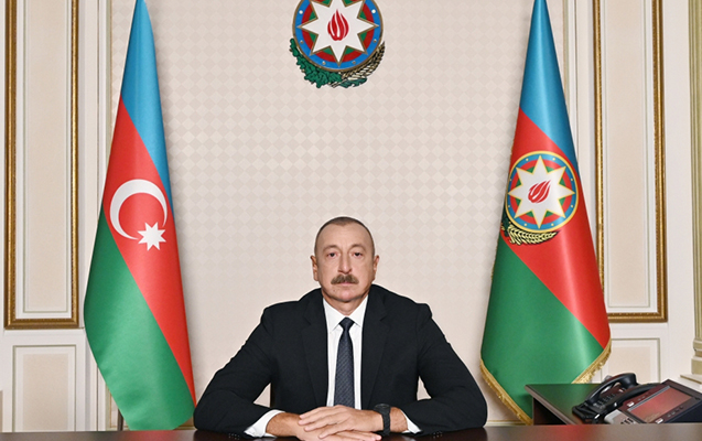 Prezident həmkarını təbrik etdi