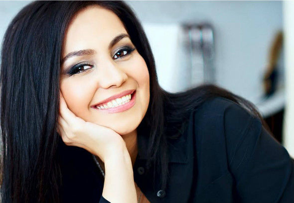 Sevda şirniyyat bişirib satmasından danışdı