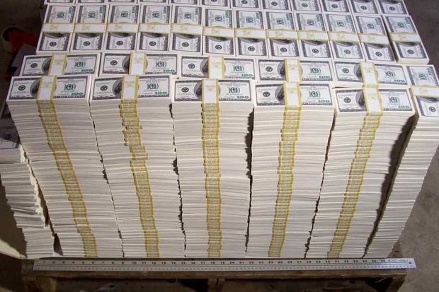 Dünyanın ən zəngin adamları bir ayda 50 milyard dollar itiriblər