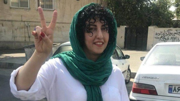Həbsdə olan iranlı fəal aclıq aksiyasına başladı
