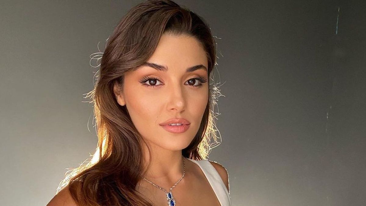 Hande Erçəlin tərzinin qiyməti məlum oldu - FOTOLAR