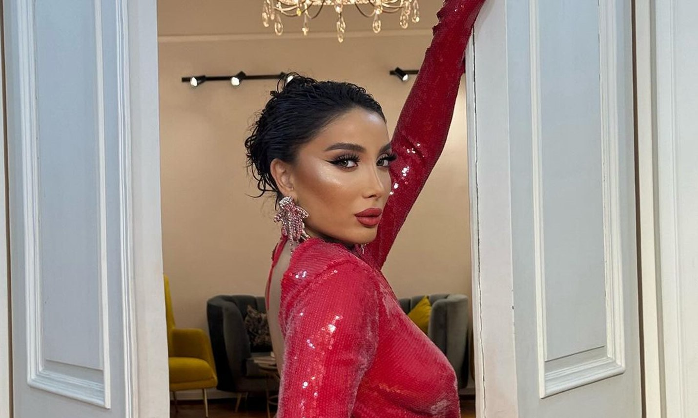 Günay: “Səhnəyə “TikTok”da populyarlaşaraq yox, televiziyadan gəlmişəm” – VİDEO