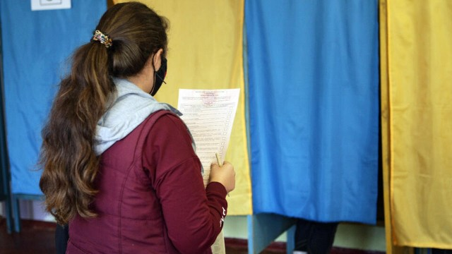 Ukraynada seçkilərin ləğvi dövlət çevrilişi ilə nəticələnə bilər