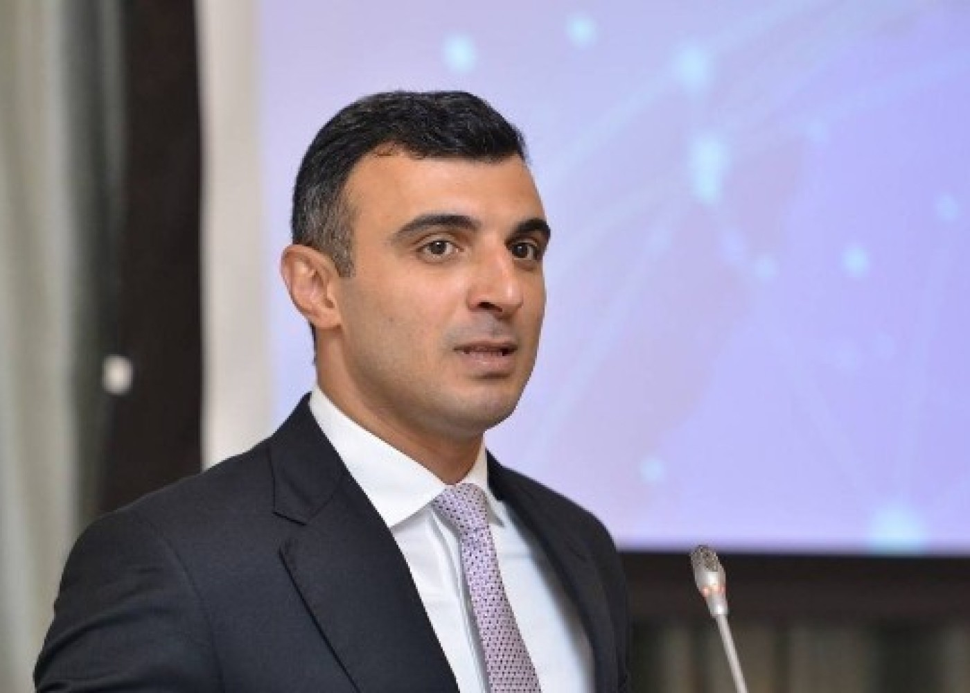 "Valyuta hərraclarının 99-da təklif tələbi üstələyib" - Taleh Kazımov