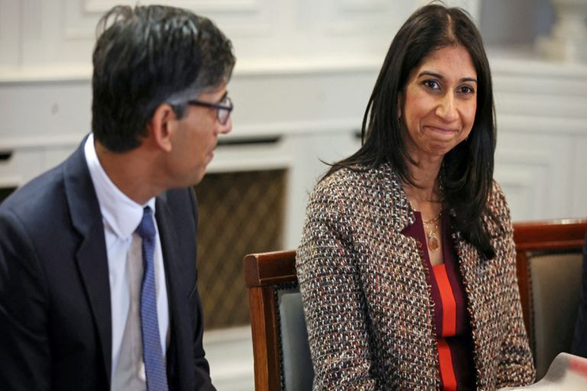 KİV: Britaniyanın daxili işlər naziri vəzifəsindən azad olunub