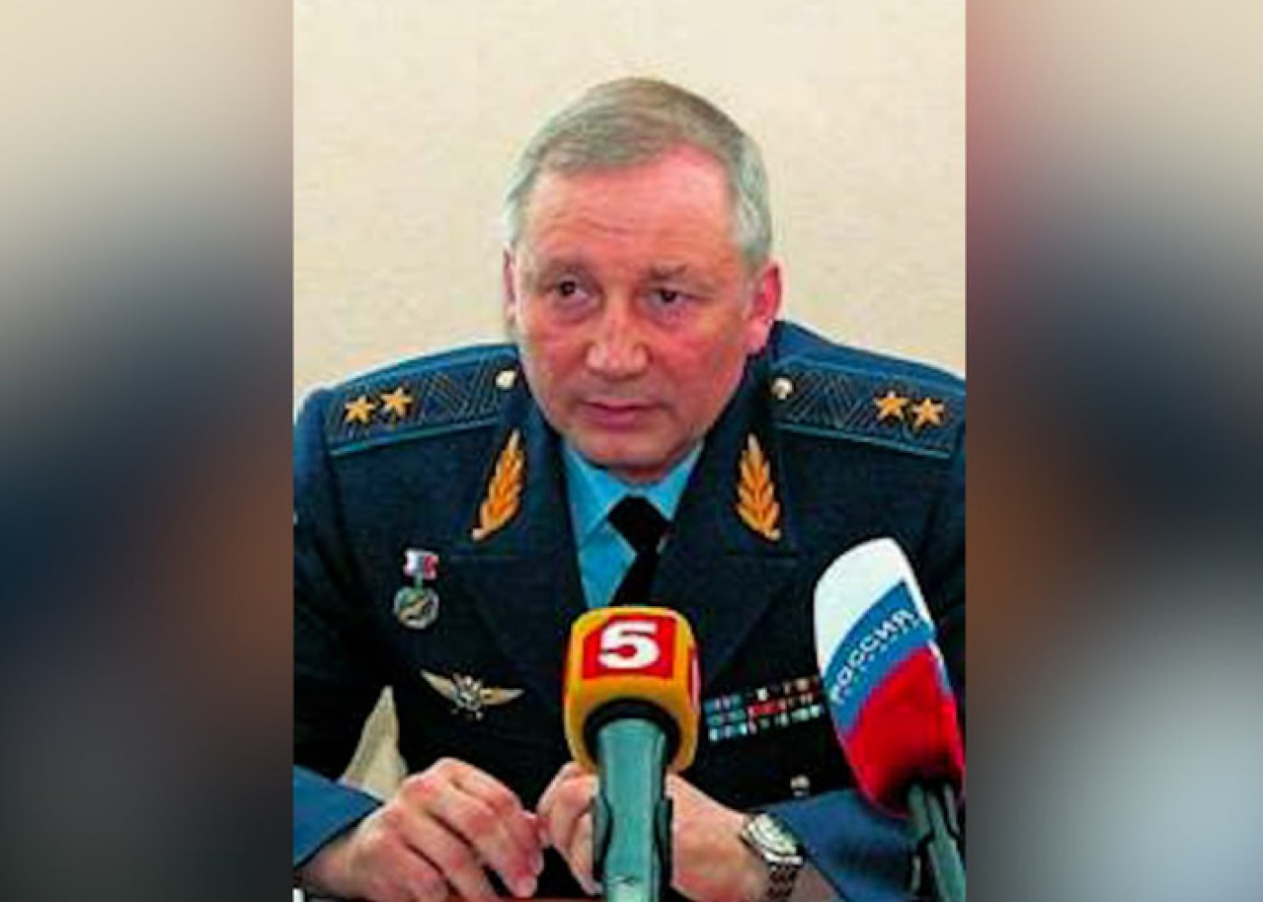 Rus general evində ölü tapıldı