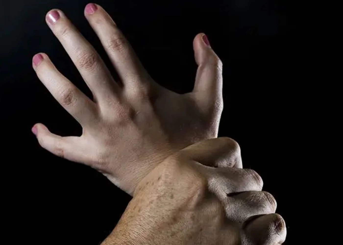 Beş qızına illərlə təcavüz edən ataya 160 il həbs cəzası