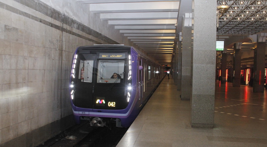 Bakı metrosunda problem yarandı