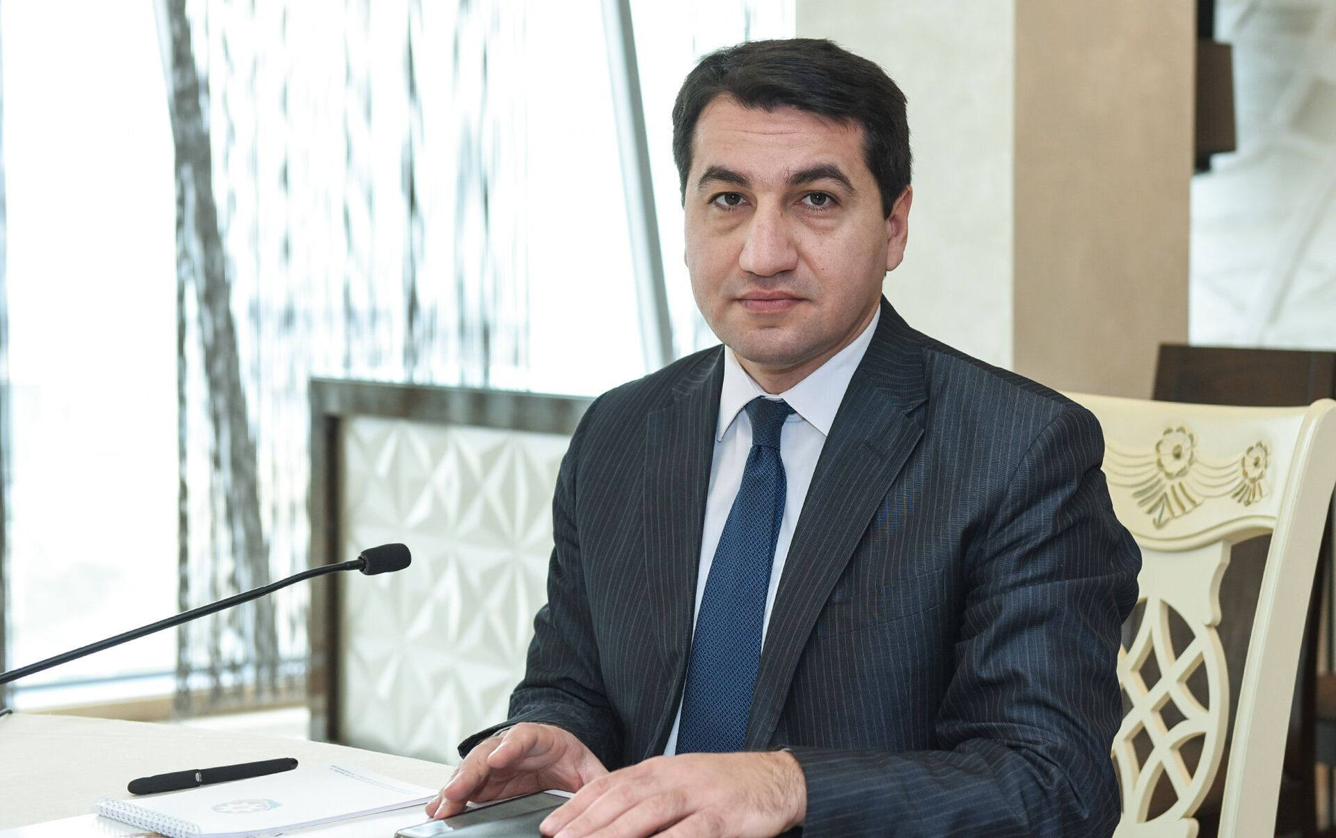 Hikmət Hacıyev: Ermənistanın mina istehsalçıları siyahısına daxil edilməsi Azərbaycanın əsaslı iddialarını sübut edir