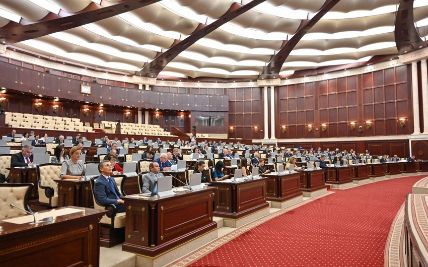 Azərbaycanın gələn il üzrə büdcə zərfi II oxunuşdan keçib