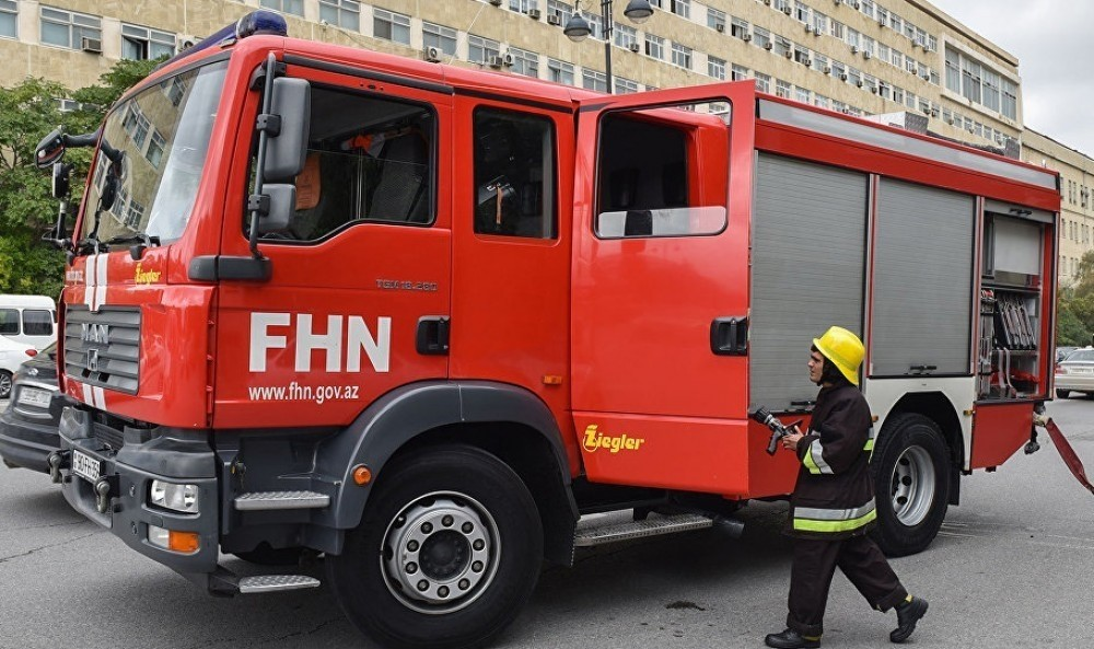 FHN: Ötən sutka 17 yanğına çıxış olub, 3 nəfər xilas edilib