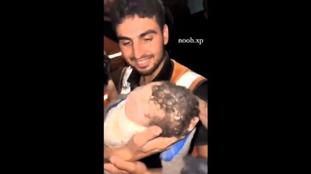 Körpə 37 gün sonra dağıntılar altından SAĞ ÇIXDI