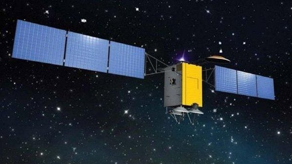 İran kosmosa daha 5 yeni peyk buraxacaq