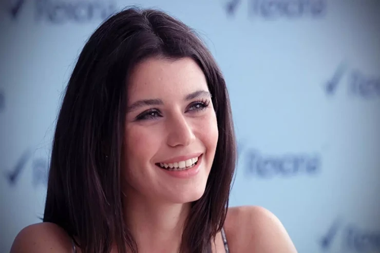 Beren Saata “Vampirin qohumu” dedilər