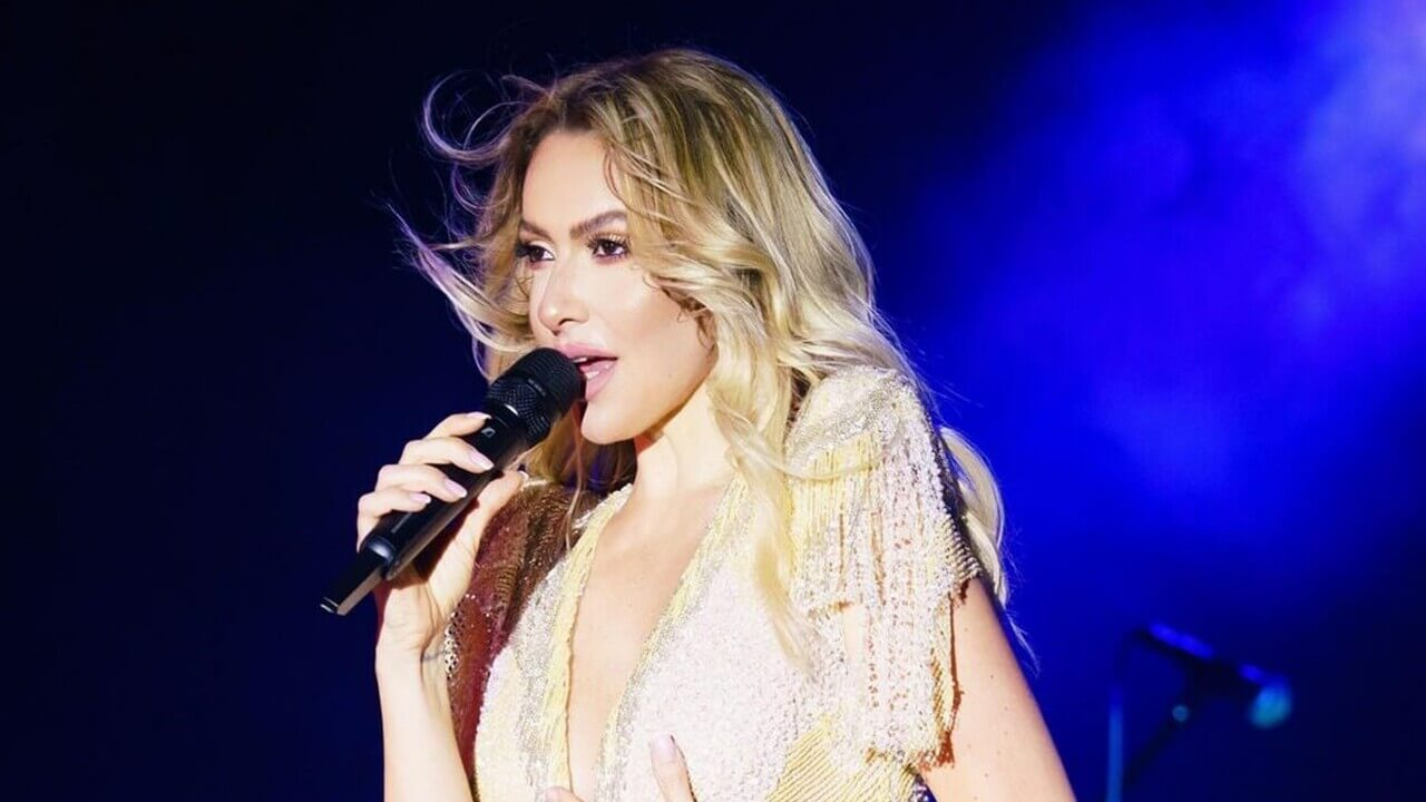 Hadisə: "İlk sevgilim qarson idi"