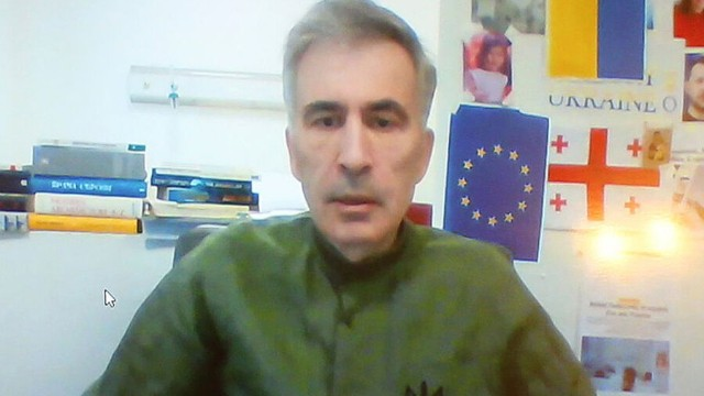 "Saakaşvili xəstəxanada şokoladın içində yaşayır"
