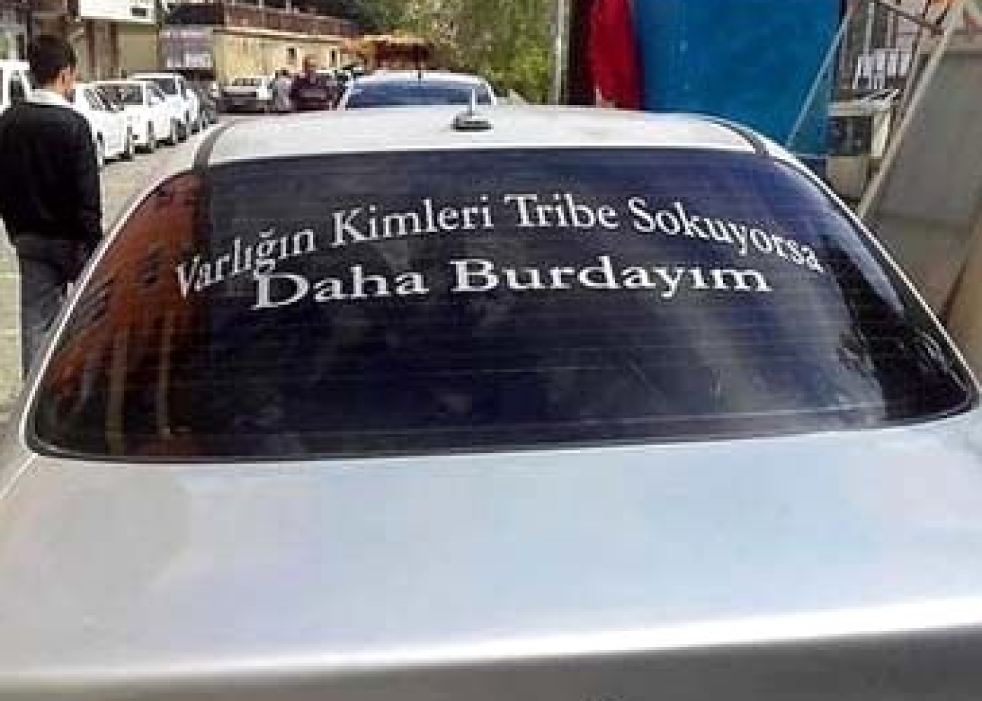 DYP-dən maşınların şüşələrinə yazı yazanlara XƏBƏRDARLIQ