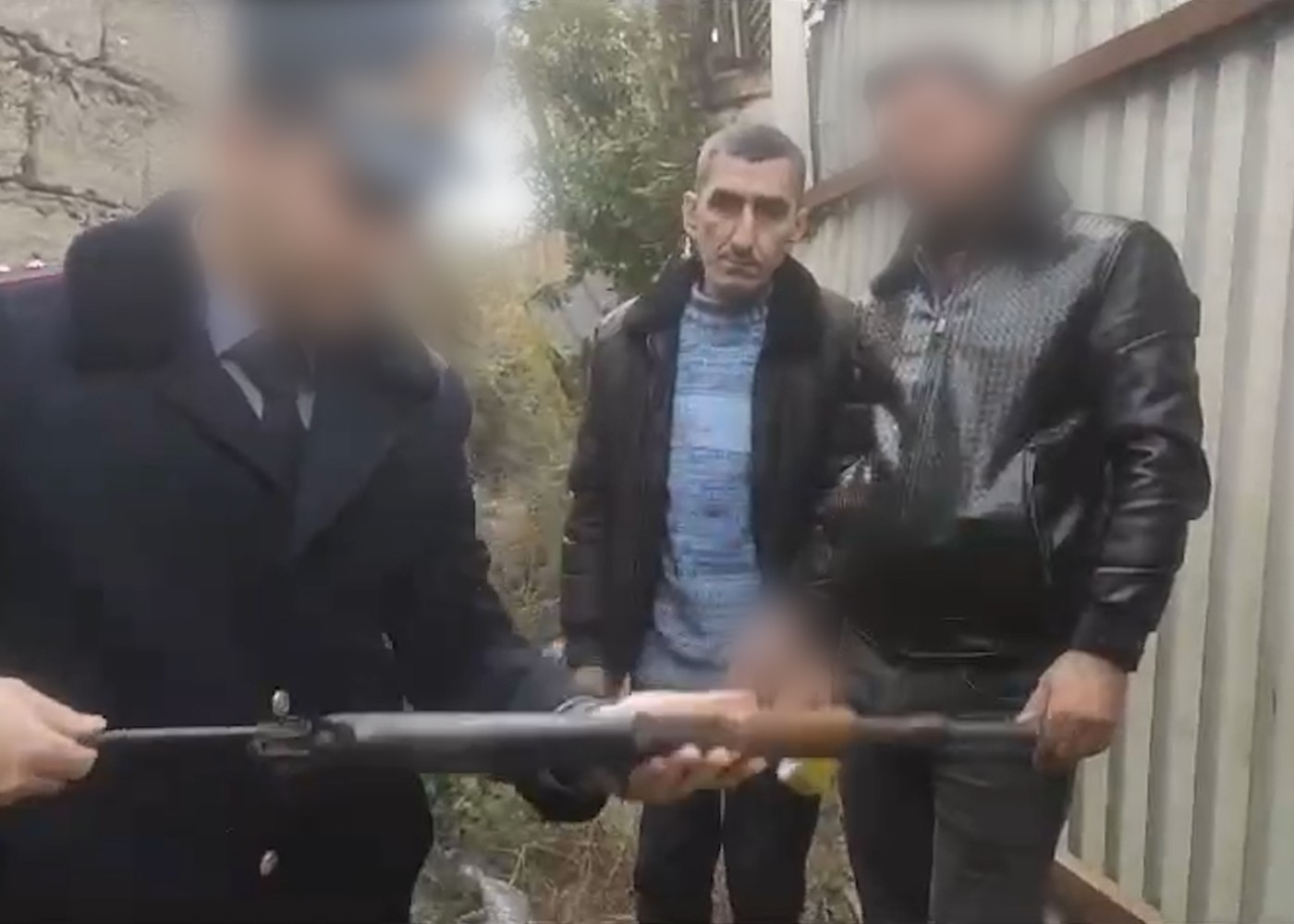 Polis 54 yaşlı şəxsdə "Kalaşnikov" aşkar etdi
